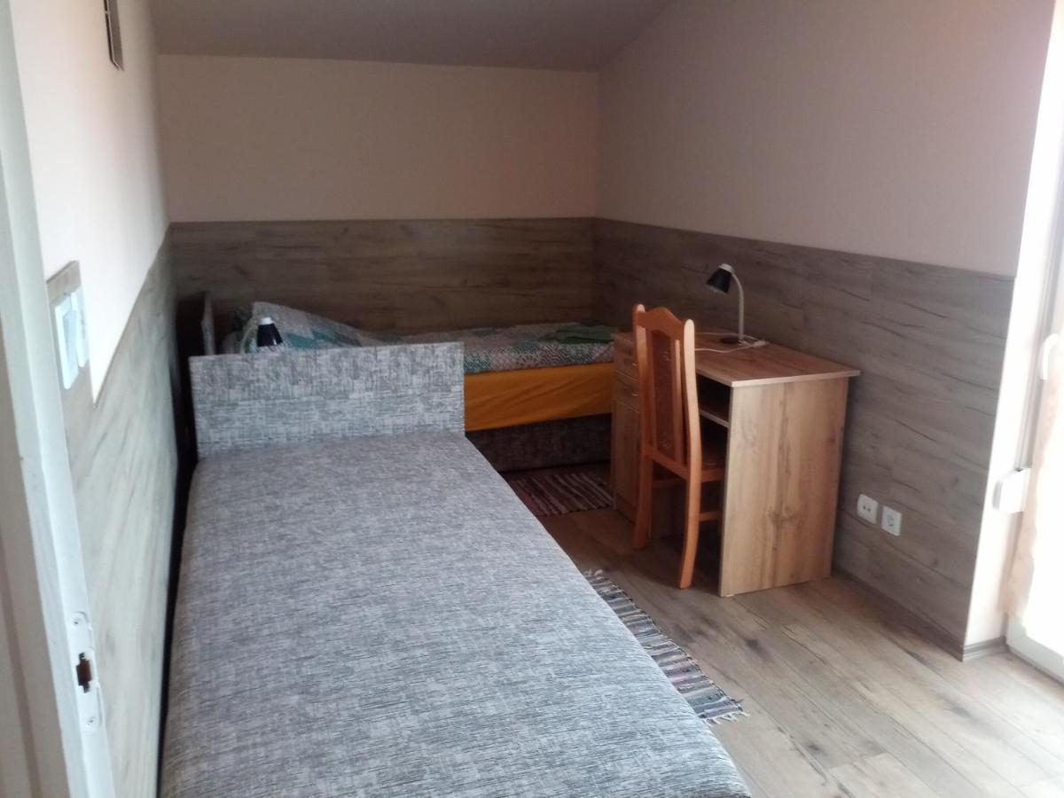 Budai Vám Apartmanház Pětikostelí Exteriér fotografie
