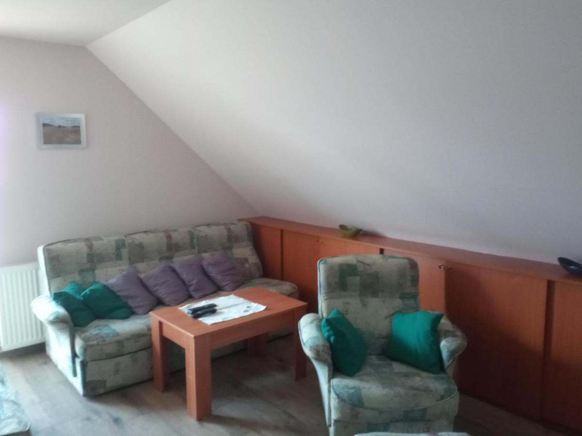 Budai Vám Apartmanház Pětikostelí Exteriér fotografie